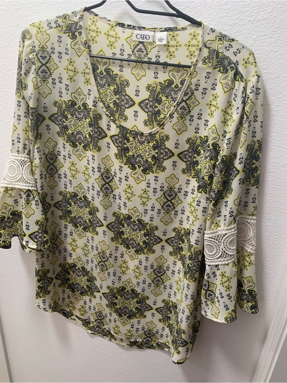 Cato Yellow and Cream Printed V-Neck Blouse with Crochet Trim